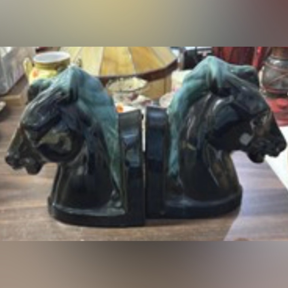 Blue Mountain Pottery horse head bookends/Set of 2/Vintage